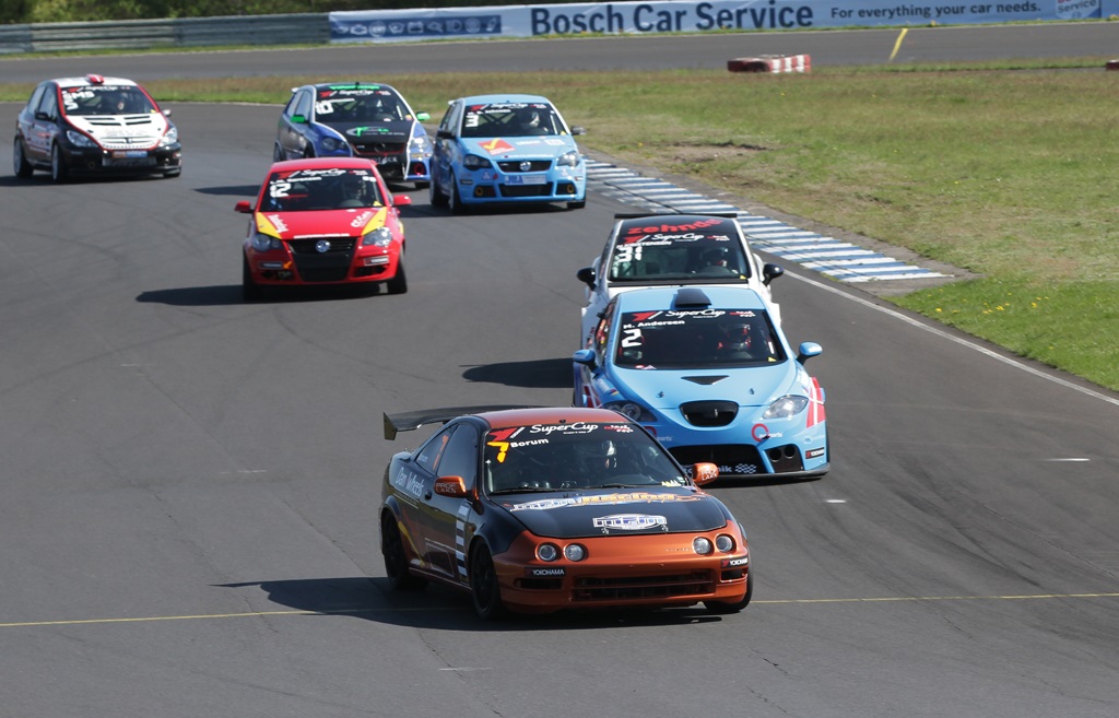 Yokohama SuperCup er en rigtig spændende klasse med meget spænding for publikum
(Foto: Motorsporten.dk)